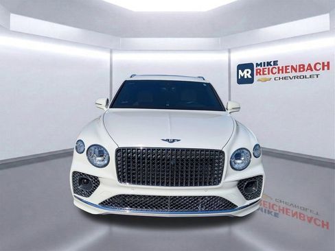 Used 2023 Bentley Bentayga Extended Wheelbase AWD/4WD image 9