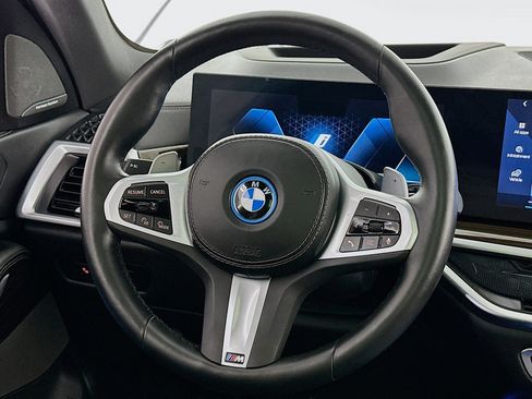 Used 2024 BMW X5 xDrive50e w/ Executive Package image 8
