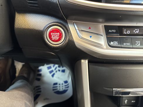 Used 2015 Honda Accord EX-L image 18
