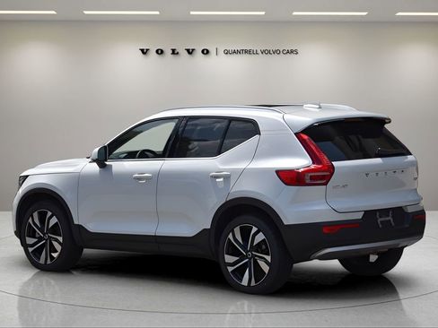 Certified 2025 Volvo XC40 B5 Ultra w/ Protection Package Premier image 6