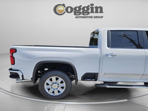 New 2025 Chevrolet Silverado 2500 High Country w/ Technology Package image 11