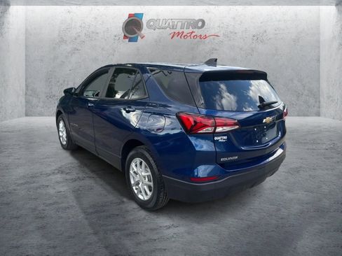 Used 2022 Chevrolet Equinox LS w/ LS Convenience Package FWD image 3