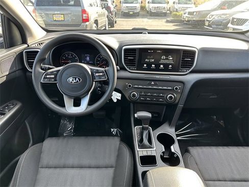 Used 2022 Kia Sportage LX image 13
