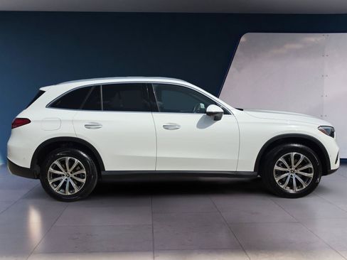 Used 2024 Mercedes-Benz GLC 300 w/ Winter Package image 6