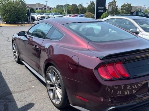 Used 2018 Ford Mustang Coupe RWD image 7