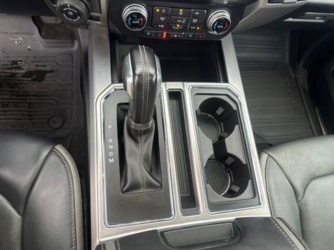 Used 2019 Ford F150 Platinum image 14