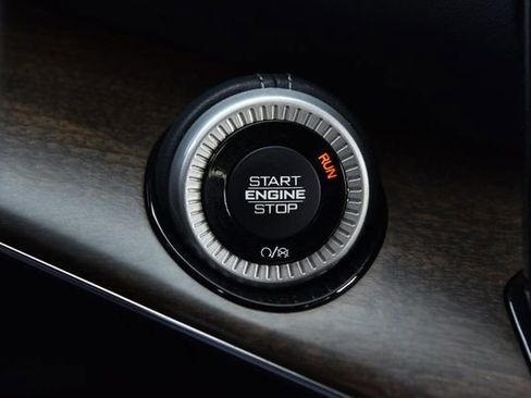 Used 2023 Jeep Grand Wagoneer Series II image 23