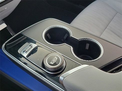 Used 2025 Cadillac Lyriq Sport image 15