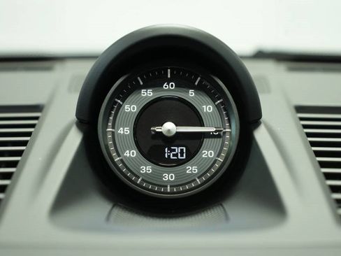 Used 2025 Porsche 911 Carrera 4 GTS image 36