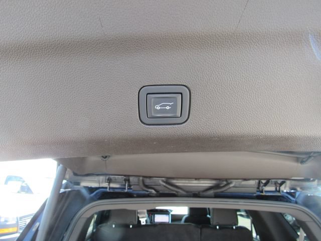 Certified 2021 GMC Yukon Denali w/ Denali Premium Package AWD/4WD image 36