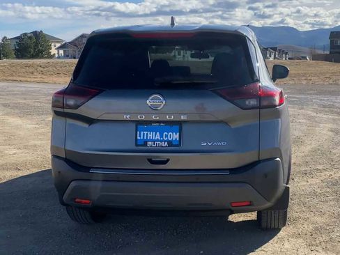 Used 2021 Nissan Rogue SV image 8