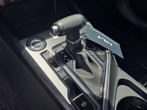 New 2026 Kia Niro EX FWD image 25