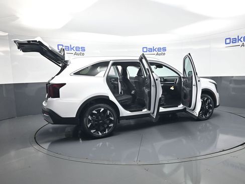 New 2026 Kia Sorento EX AWD/4WD image 57