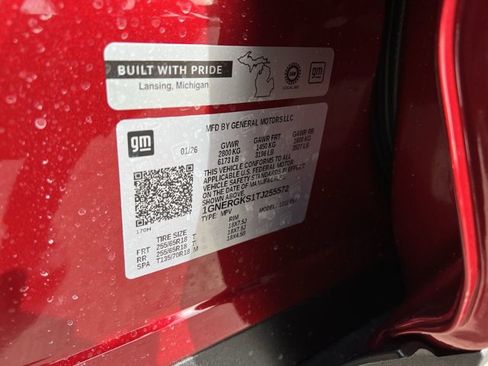 New 2026 Chevrolet Traverse LT w/ Driver Confidence Package FWD image 34
