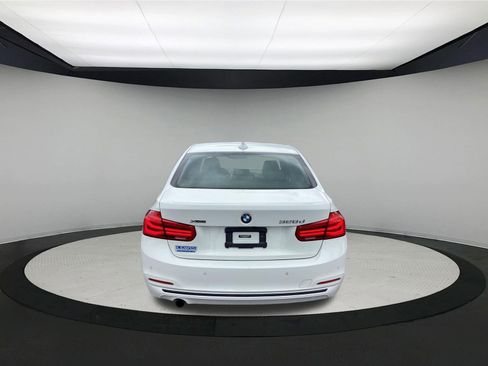 Used 2017 BMW 328d xDrive Sedan AWD/4WD image 7