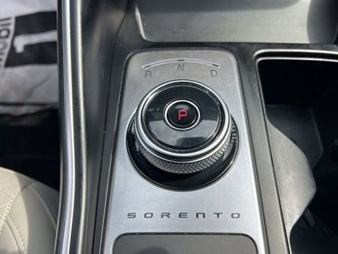 Certified 2023 Kia Sorento EX image 26