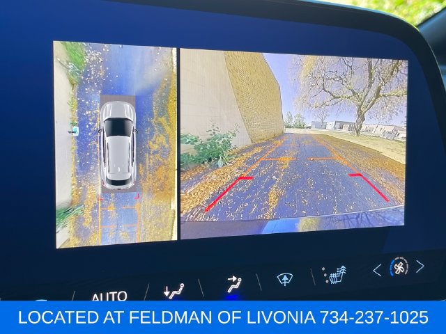 Used 2024 Chevrolet Equinox EV LT w/ LPO, Blackout Package FWD image 14