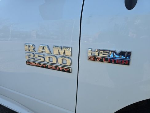 Used 2015 RAM 2500 Tradesman RWD image 11