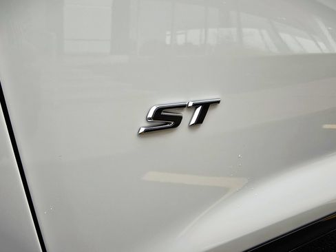 New 2026 Buick Enclave Sport Touring w/ Super Cruise Package image 37