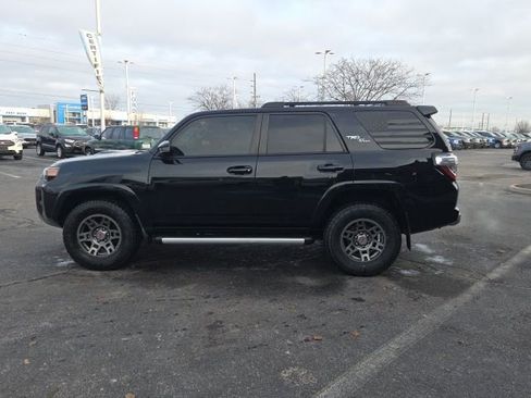 Used 2019 Toyota 4Runner TRD Off-Road image 13