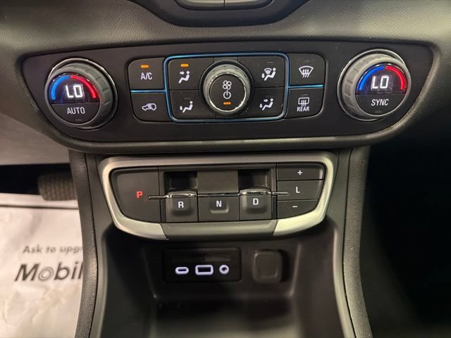 Used 2024 GMC Terrain SLT AWD/4WD image 25