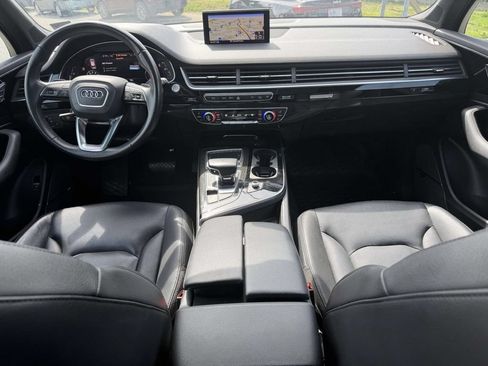 Used 2018 Audi Q7 3.0T Premium Plus w/ Premium Plus Package AWD/4WD image 2