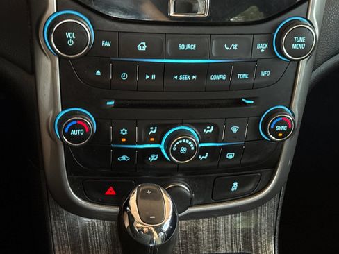 Used 2014 Chevrolet Malibu LT FWD image 18