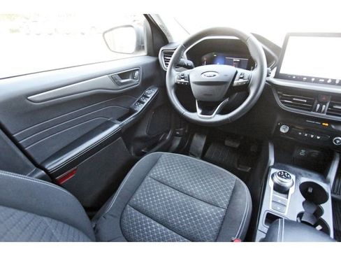 Used 2023 Ford Escape Active w/ Tech Pack #1 FWD image 7