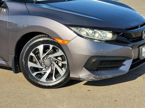 Used 2016 Honda Civic EX image 9