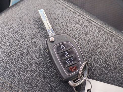 Used 2019 Hyundai Sonata SE image 32