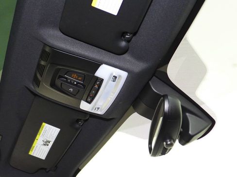 Used 2022 BMW X1 sDrive28i w/ Convenience Package image 17