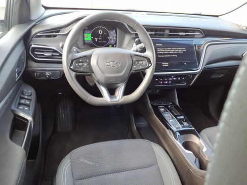 Used 2023 Chevrolet Bolt EUV LT w/ Driver Confidence Package FWD image 6