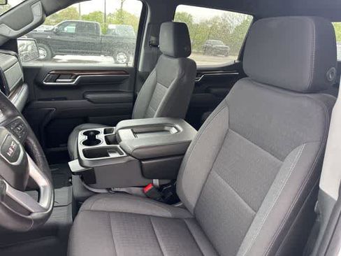 Used 2022 GMC Sierra 1500 Elevation image 4