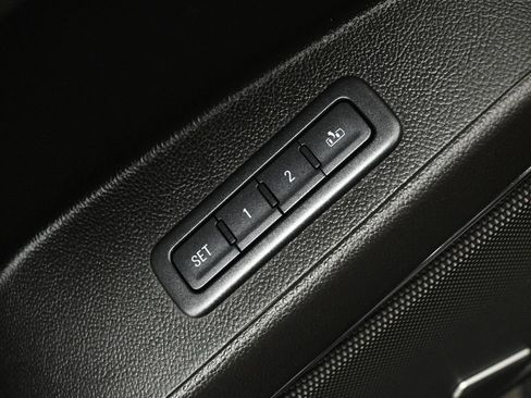 Used 2015 GMC Yukon Denali w/ Premium Package image 44