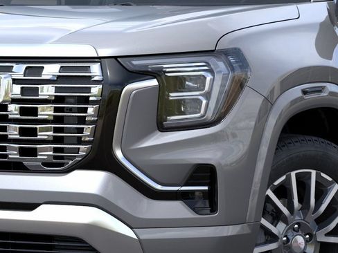 Used 2026 GMC Terrain Denali AWD/4WD image 13
