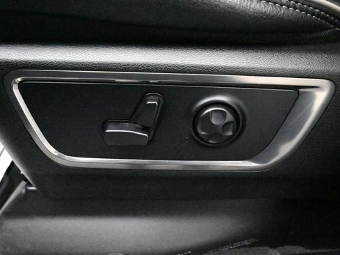 Used 2020 RAM 1500 Limited w/ Advanced Safety Group AWD/4WD image 8