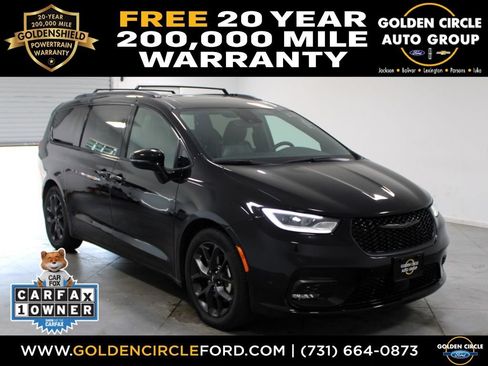 Used 2025 Chrysler Pacifica Limited FWD image 1
