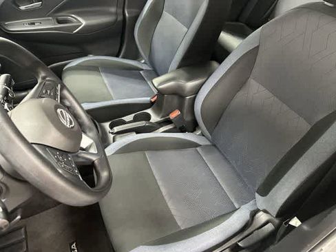 Used 2025 Nissan Versa SV FWD image 10