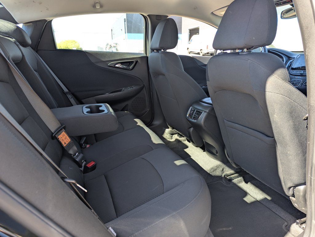 Used 2025 Chevrolet Malibu LT FWD image 31