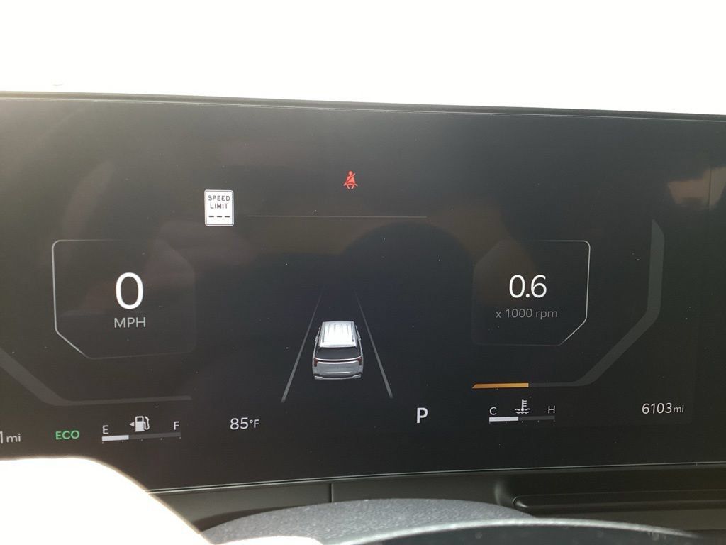 Used 2025 Kia Carnival SX FWD image 12