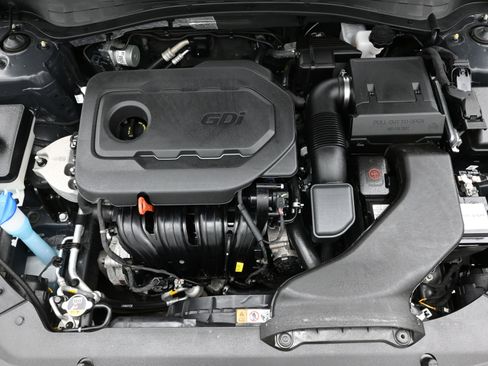 Used 2020 Kia Optima LX image 28