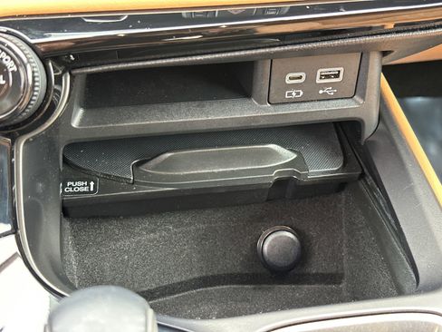 Used 2024 Lexus NX 250 FWD w/ Cold Area Package image 33