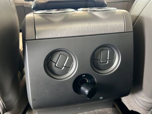 Used 2010 Ford F150 Lariat image 16