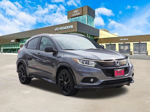 Used 2021 Honda HR-V Sport image 3