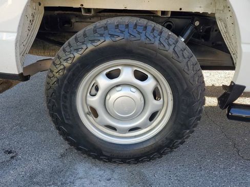 Used 2023 Ford F150 XL AWD/4WD image 5