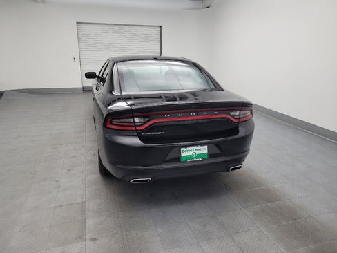 Used 2022 Dodge Charger SXT image 6