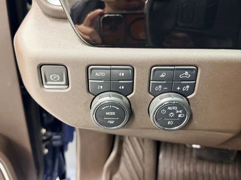 Certified 2023 Chevrolet Silverado 1500 LTZ image 19