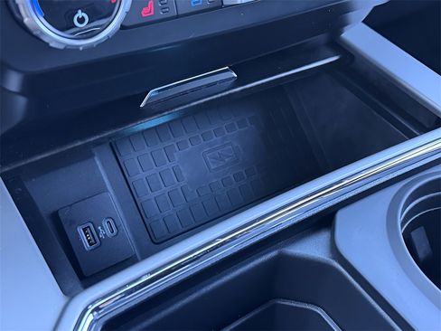 Used 2022 Ford F250 Lariat w/ Tremor Off-Road Package image 39