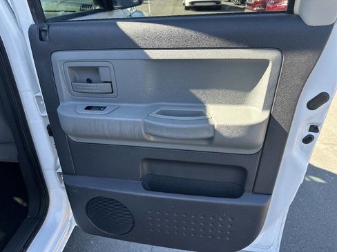 Used 2011 Dodge Dakota Big Horn image 13