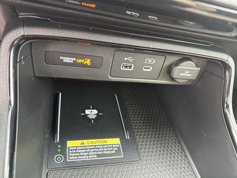 Used 2023 Honda CR-V Sport Touring image 18